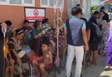 Panik, Pasien RS Mitra Manakarra Mamuju Lari Keluar saat Gempa M6,3 Palu