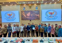 Komisi II DPR RI Dukung  Mamuju Jadi Kota