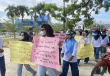 Dukung Program Makan Bergizi Gratis, Ratusan Massa Gelar Aksi di DPRD Sulbar