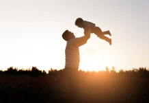 Peran Ayah Tak Tergantikan dalam Mendukung Tumbuh Kembang Anak