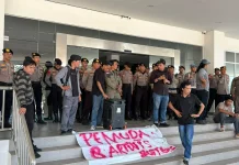 Pemuda Botteng Tolak Tambang  Logam Tanah Jarang