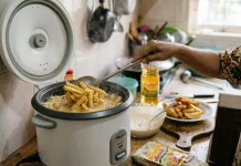 Benarkah Rice Cooker Bisa Digunakan untuk Menggoreng?