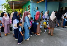 Gerakan Orang Tua Mengantar Anak, Wujud Dukungan di Hari Pertama Sekolah