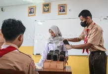 SMAN 1 Mamuju Minta Orang Tua Turut Batasi Penggunaan HP Anak di Rumah