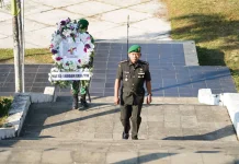 Sambut HUT Ke-1 Kodam Palaka Wira, Korem 142/Tatag Ziarah ke TMP Pati'di