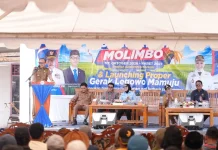 Gubernur SDK dan DPR RI Zulfikar Salurkan Alsintan di Kalukku