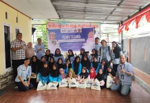RRI Mamuju dan Densus 88 Berbagi Kasih di Panti Asuhan Campaloga Mamuju