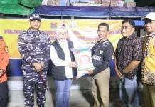 Kemarau Panjang, Pemkab Mamuju Salurkan Bantuan Pangan ke Balabalakang