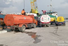Satgas Elnino KemenPU Suplai Hampir 40 Ribu Liter Air ke Balabalakang