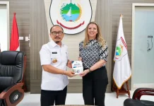 Apresiasi Pastipadu, Konjen Australia Siapkan Beasiswa S2 untuk Anak Sulbar