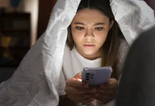 Mengatasi kecanduan media sosial lewat digital detox
