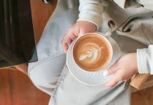 Minum Kopi saat Mengantuk, Berapa Lama Efek Kafein Bertahan?