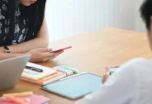 Sering Menatap Layar? Ini Kebiasaan Sederhana untuk Jaga Kesehatan Mata