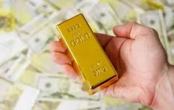 Emas Naik Turun, Apa Artinya bagi Dompet Kamu Hari Ini?
