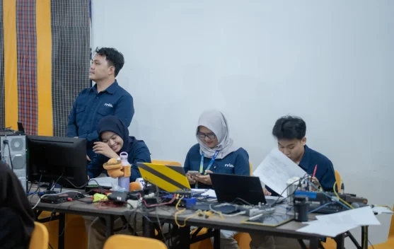 Pahlawan di Balik Layar: Peran Audioman dalam Siaran Live Radio dan Streaming