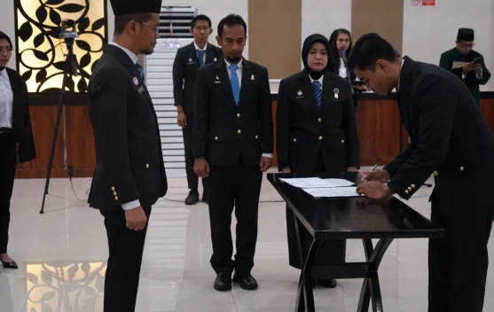 Lantik Pejabat Nonmanajerial, Kemenkum Sulbar Dorong Pelayanan Publik Prima