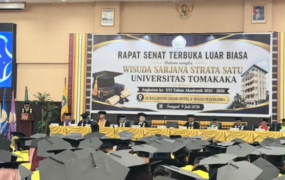 Wisuda Terbesar Universitas Tomakaka Mamuju, Sebanyak 489 Lulusan Siap Bersaing
