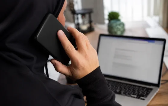 Dari Mana Pelaku Penipuan Mendapatkan Nomor Telepon Kita?