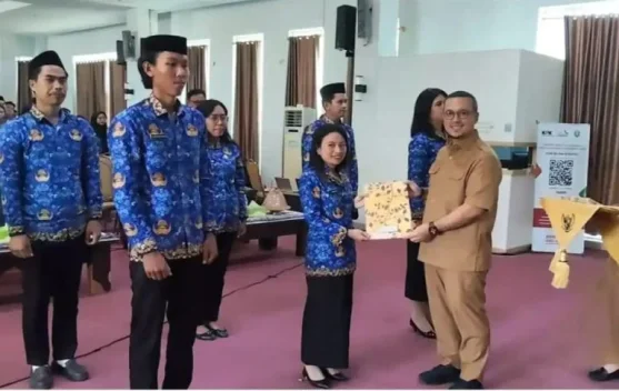 Bupati Arsal Aras Serahkan SK dan Ambil Sumpah 156 PNS Formasi 2024