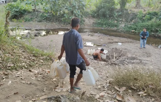 Kemarau Panjang, Dua Desa di Polman Laporkan Kekurangan Air Bersih