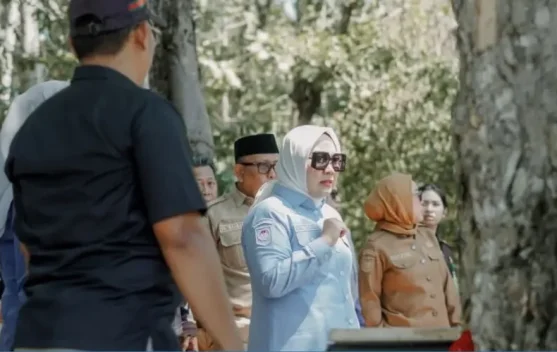 Warga Karampuang Keluhkan Listrik, Bupati: PLN Siap Masuk tapi Tersendat Regulasi