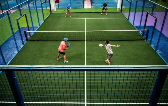 Lari dan Padel Jadi Penanda Kelas Sosial Baru di Kalangan Menengah Urban Indonesia