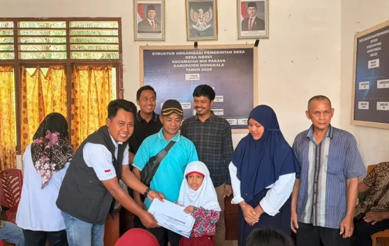 PT Pasangkayu Bantu Pendidikan 30 Siswa SD di Desa Ngovi