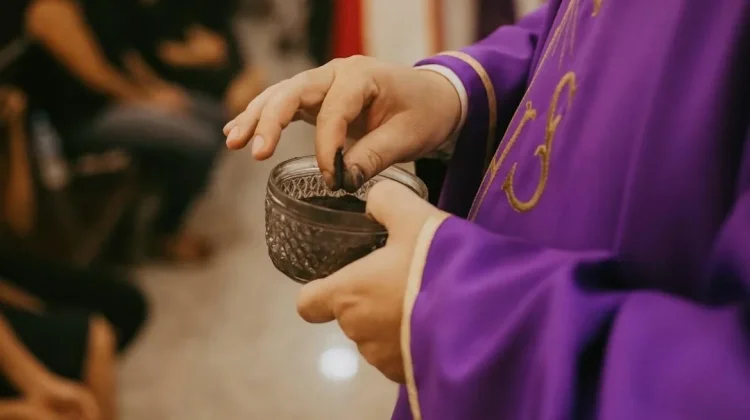 Masa Prapaskah Dimulai, Umat Katolik Didorong Bertobat dan Perkuat Solidaritas