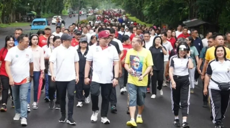 Jalan Sehat Warnai Syukur 1 Tahun Kepemimpinan JGKWL di Bumi Tonsea