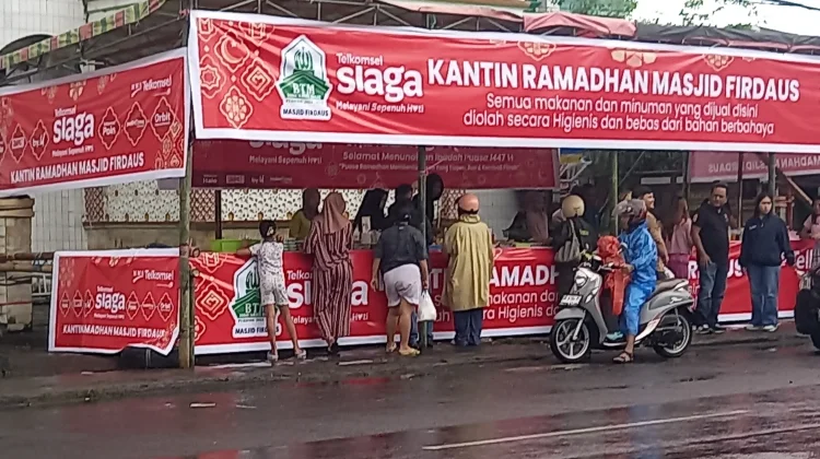 Menjamurnya Jualan Takjil di Kota Manado saat Ramadhan