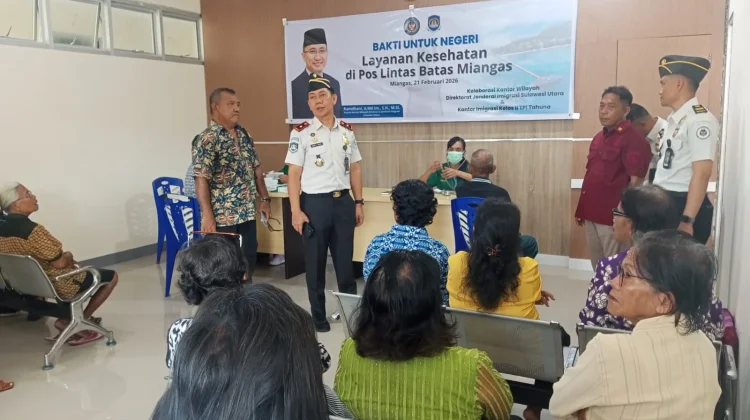 Negara Hadir, Warga Miangas Dapat Pengobatan Gratis