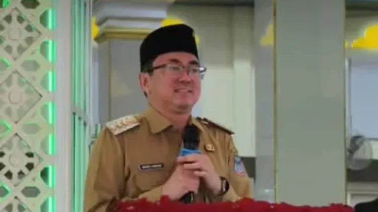 Safari Ramadhan Walikota Andrei Angouw di Malalayang Barat