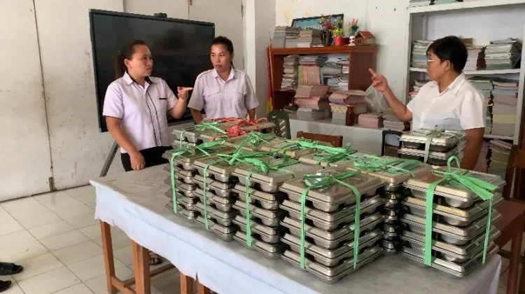 MBG Mulai Diberikan untuk Guru dan Tenaga Kependidikan di Manado