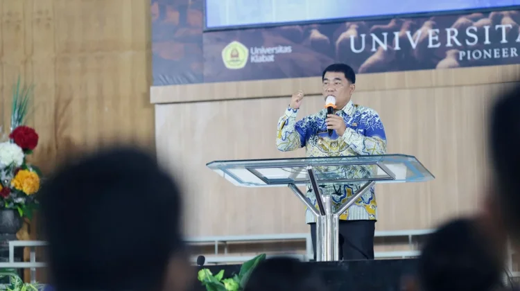 Gubernur Yulius Ajak Mahasiswa Unklab Jadi Agen Perubahan