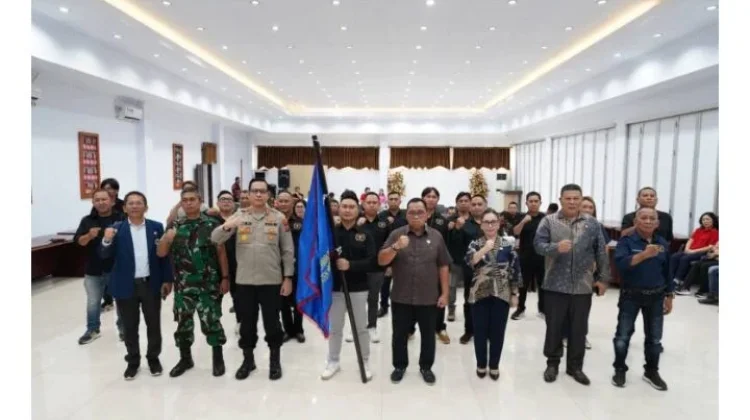 Kapolres Minahasa Hadiri Pelantikan Pengurus PWI
