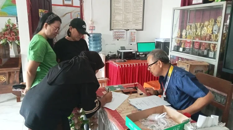 SD Advent Langowan Bagikan Ijazah Elektronik