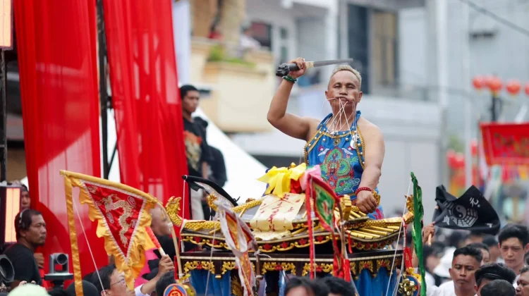 Festival Cap Go Meh Manado Simbol Toleransi Sulut