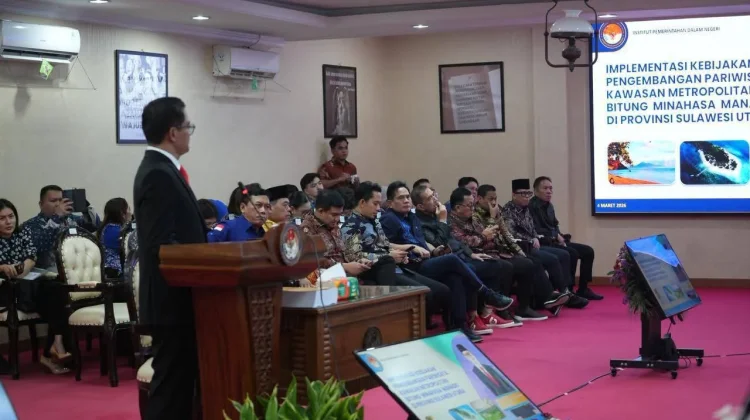 Bupati Wongkar Hadiri ST Promosi Doktor Ilmu Pemerintahan IPDN Cilandak