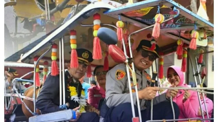 Kapolres Tomohon Antar Perwira Purna Tugas