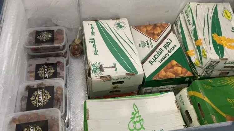 Permintaan Kurma di Manado Meningkat Selama Ramadan, Penjualan Ratusan Karton