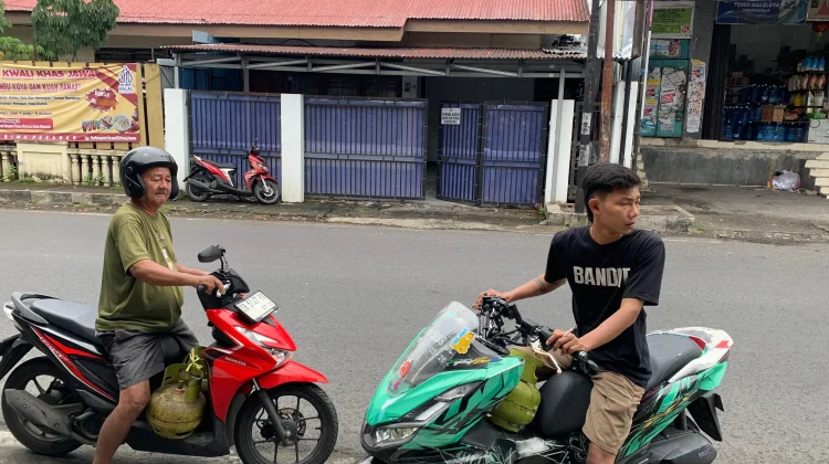 Warga Manado Keluhkan Gas LPG 3 Kg, Pemprov Sulut dan Pertamina Akan Tambah Pasokan