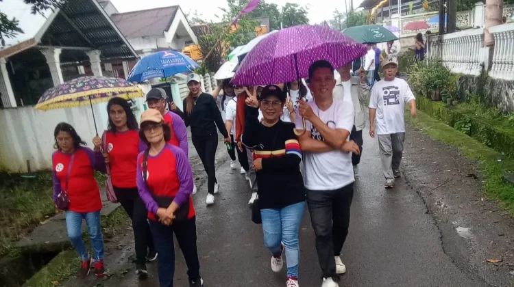 Semarak Paskah, Wilayah Tatelu Antusias Sukseskan Jalan Sehat meski Diguyur Hujan