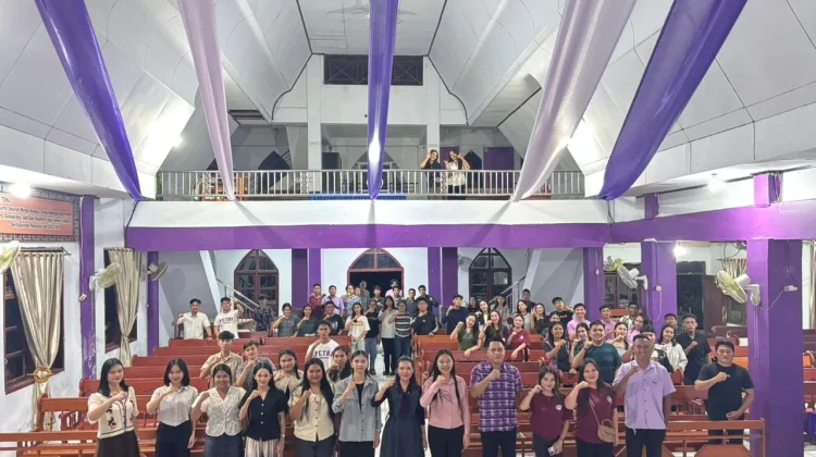 Ibadah Pemuda Wilayah Tanawangko Digelar di GMIM Petra Poopoh