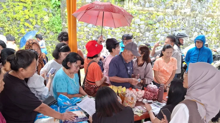 Gerakan Pangan Murah Pemprov Sulut di Pura Jagadhita