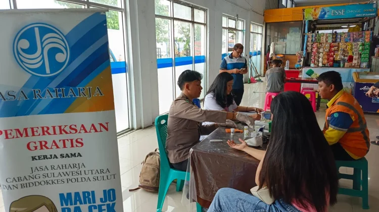 Mudik Lebaran, Jasa Raharja Sulut Cek Kesehatan Gratis di Pelabuhan Manado