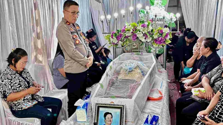 Wakapolres Kotamobagu Hadir Menguatkan, Menyatu dalam Duka Masyarakat
