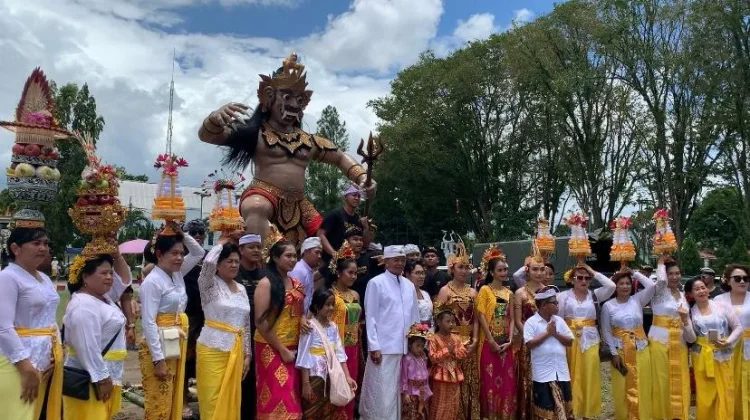 Umat Hindu Manado Gelar Tawur Kesanga dan Pawai Ogoh-ogoh di Lapangan Tikala