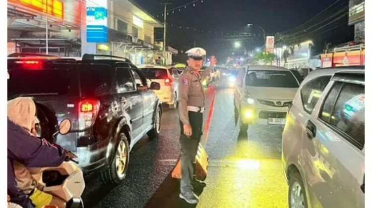 Satlantas Polres Tomohon Siaga Urai Kepadatan di Pusat Kota