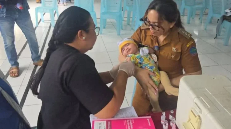 Dukung Kesehatan Masyarakat, Camat Dimembe Kawal Pelaksanaan Posyandu