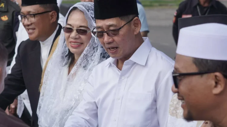 Walikota Hengky Honandar Hadiri Sholat Idul Fitri 1447 H